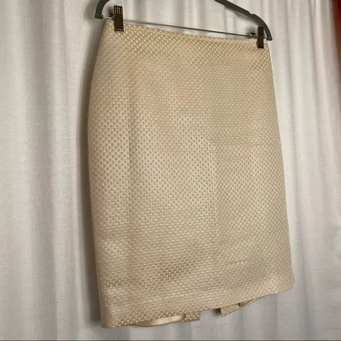 St. John Metallic Checkered Texture Pencil Skirt Size 8 wool, silk Winter white