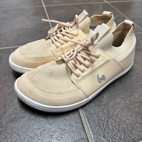 Be Lenka Barefoot Sneakers Swift Womens Shoes Lace Up Beige Cream US 7 EU 39 White