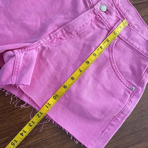 Gap  Low Short Stride Hot Pink denim Shorts 29 8P Cut Off Frayed Hem NWOT Petite