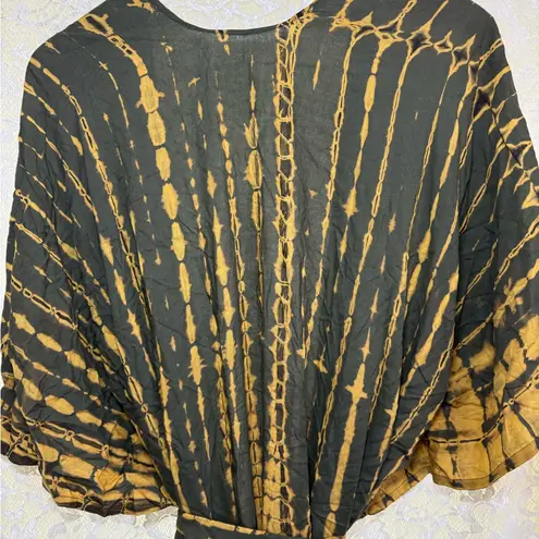 Yellow and olive green Tie