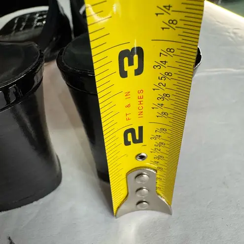 Brighton  Titian Black Heels sandals silver buckle made in Italy 7 summer patent