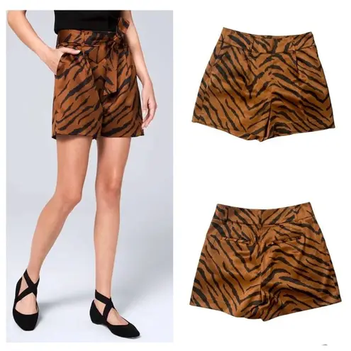 White House | Black Market  | 5 Inch Satin Tiger Print Shorts No Belt Size 8