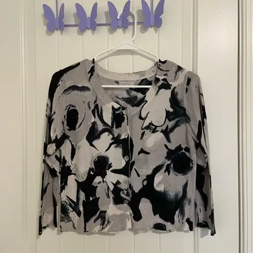 New York & Company women’s marble patterned button up thin knit sweater — medium Black