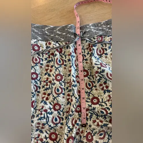 Dylan floral pull on pants size medium