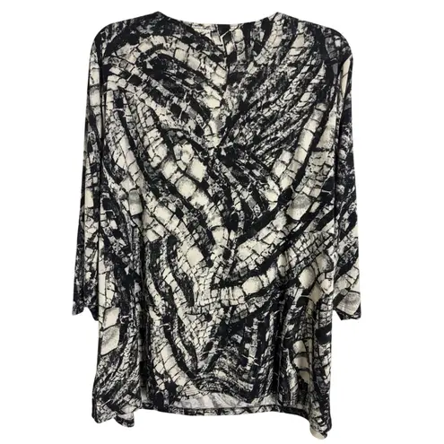 Susan Graver Embellished Snake Skin Print Top Size 2X Liquid Knit V-Neck
