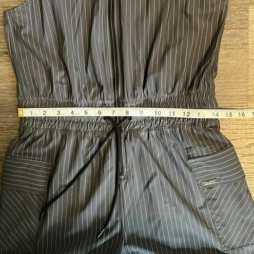 Zyia Women's Gray Pinstripe La Jolla Sleeveless Short Romper Small