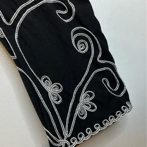 cj banks Embroidered Black and White Long Sleeve Top Size 2X