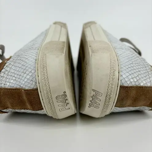 P448 Sally Low Top Sneakers Size 7 Reptile Print White Tan Metallic