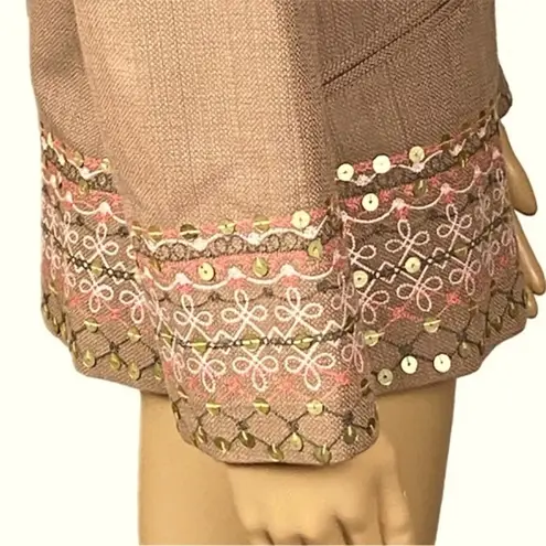 VICTOR COSTA “OCCASION” light Brown blazer w/embroidery and sequins. Medium. EUC