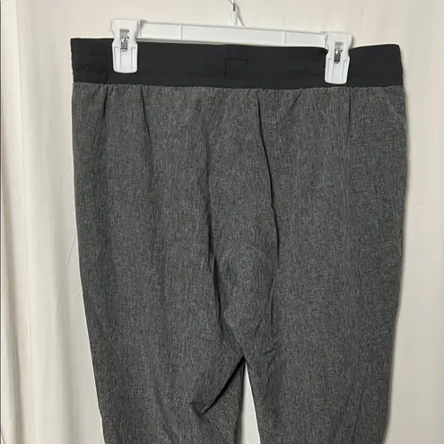 GapFit Gray High Rise Jogger Pants Size Medium