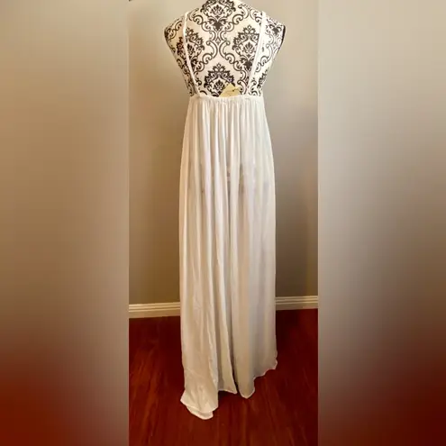 Elan White flowy maxi dress
