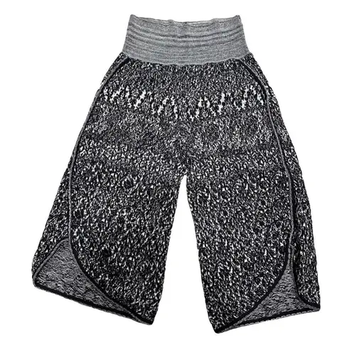 Vivienne Westwood red label grey/white knitted textured cropped flared pants/S