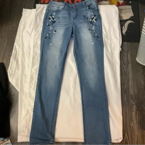 Black Daisy Kate Straight Leg Floral Embroidered Denim Jean 9/29 Festival Floral