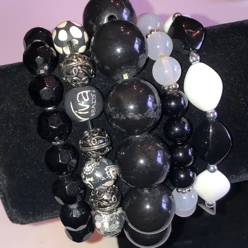 Elegant Black and White Beaded Boho Stretchy Bracelet Set