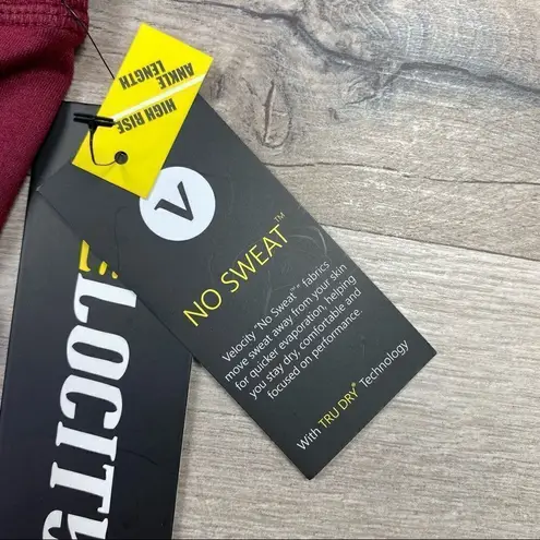 Velocity No Sweat Squat Proof Ankle Length Legging Crimson Red Small NWT