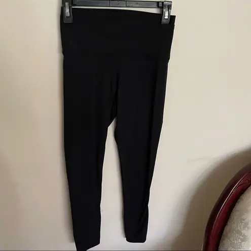 Electric yoga Essential Black Workout leggings- Size Small