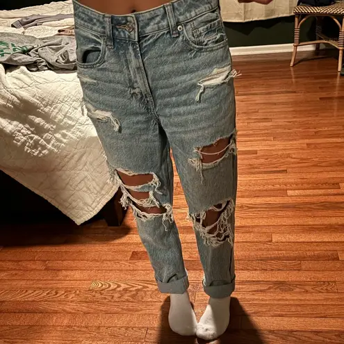 American Eagle  ripped mom jeans