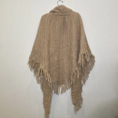 Demdaco Women’s Acrylic Knit Wrap Shawl Fringe Beige/Tan NWT OS Casual Bohemian