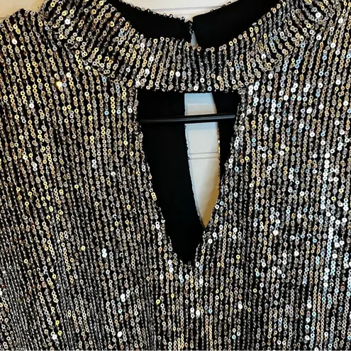 Glamorous Silver Sequin Keyhole Blouse Size 2XL