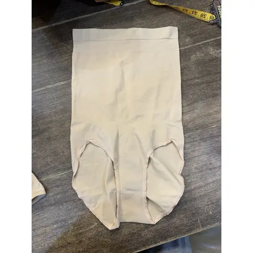 Spanx ‎ Shapewear Size XL 3 Pair Nude And Black Tummy Control thumbnail 4