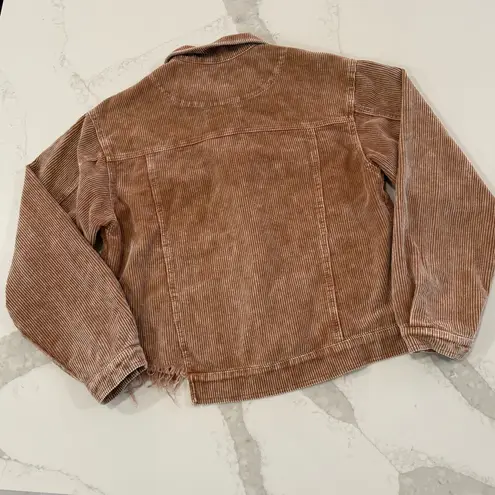 POL  Cropped Corduroy Button Front Raw Hem Trucker Jacket Women’s Small Tan/Brown