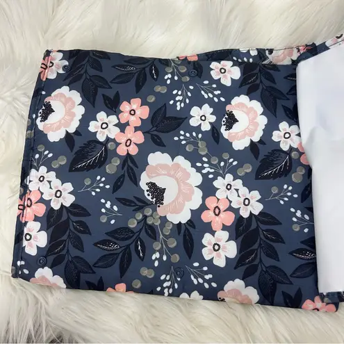 Sarah Wells Pump Wet/Dry Bag w/Staging Mat in Floral OS Blue