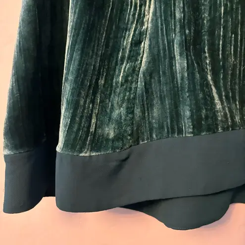 Maeve Anthropologie holiday emerald green crushed velvet blouse size medium