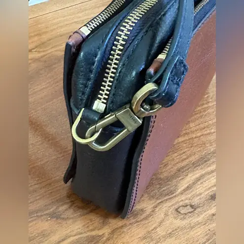 Fossil  Leather Crossbody Bag | Two-Tone Brown & Black | Brass Key Charm - Image 3