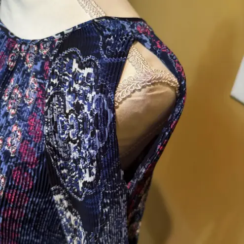 Melissa Paige Boho Accordian Pleated Top Size MP long sleeves cold shoulder