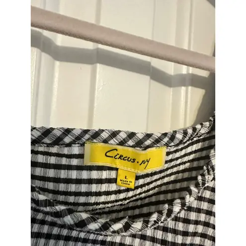Gingham Checkered Ruffle Top By Circus NY Size L Black Size L