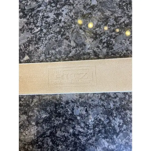 The Ritz Accessories Collection White Leather Belt Size S/M Alligator Print