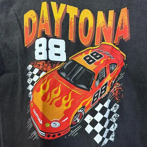 Daytona Racing Team Car 88 Daytona Raceway Tailgate Tee L
