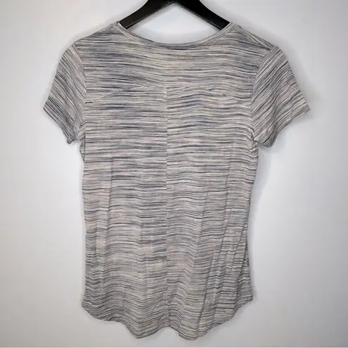 prAna Foundation Short Sleeve V-Neck T-Shirt in Frost Size XS NWT