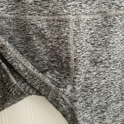 Beyond Yoga Spacedye Walk And Talk High Waisted Capri Legging Black Gray Size S