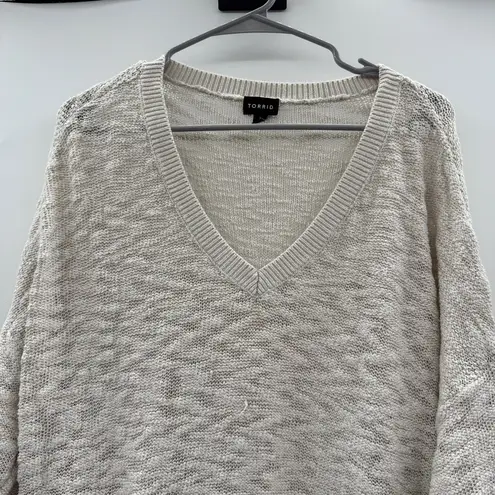 Torrid Off White Gray Long Sleeve V Neck Knit Pullover Sweater Sz 2X