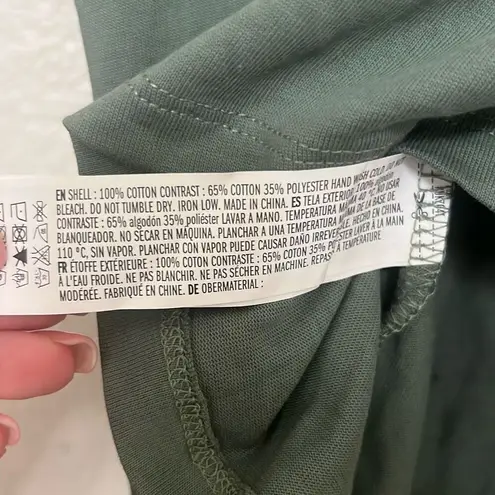 Endless Rose ✨ GREEN SHOULDER PAD SZ XS SHIRT✨