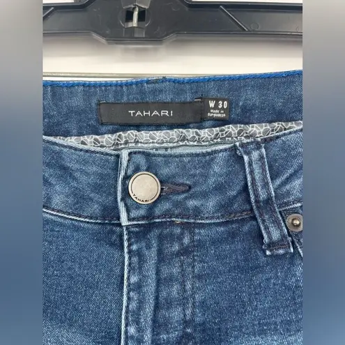 Tahari woman's blue jeans size 30