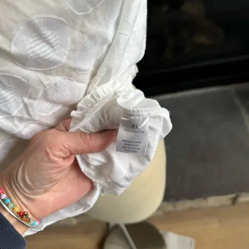 Harvé Benard Harve Benard White Puff Sleeve Blouse with Smocked Ruffled Details