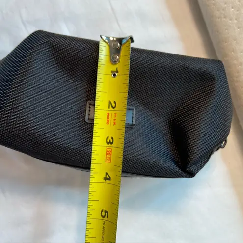 Tumi Small travel bag, zipper closure Black