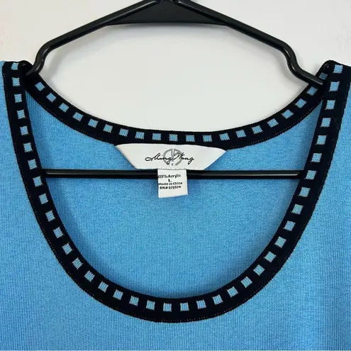 Ming Wang Light Blue Sleeveless Blouse/Tank Size Large