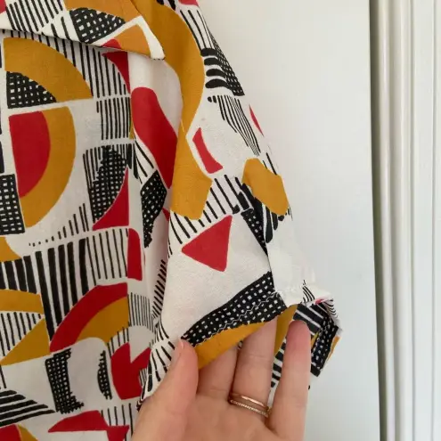 Vintage‎ women’s patterned button down shirt — XL Red