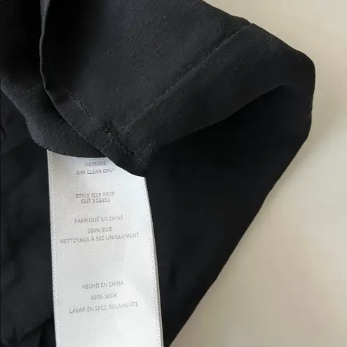 Equipment Femme Black Scoop Neck Silk Tank Top Small (Oversized) $128