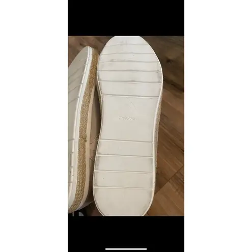 Bella Vita Wrenley Athletic Shoes Women's 10 M Beige Slip On Low Top Sneaker S22