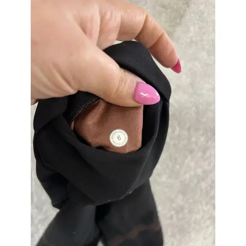 Lululemon Mapped Out High