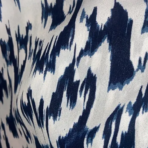 Chicos Glacier Popover Top Size 1 Size Small Blue Floral Short Sleeve Boho Black