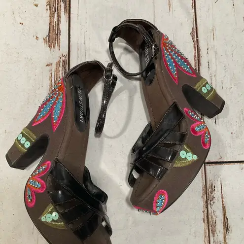 Colin Stuart EMBROIDERED FLORAL WITH BEADS PLATFORM HEELS