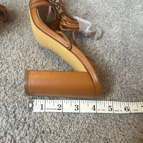 Liliana Women’s Mabel-17 Chunky Gold Tone Chain Lace Up Heel Size 6.5 NEW