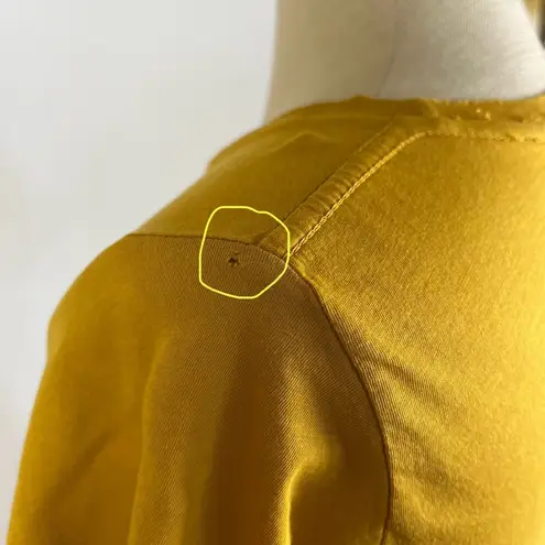 Dazey LA  Pretty Powerful Graphic Tee