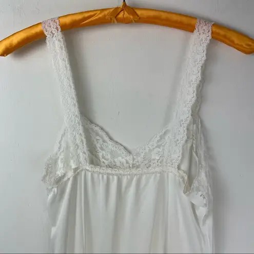 Vintage Union Made Wonder Maid Non Cling Slip Dress White Lace Nylon Sz 32 Small