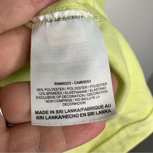 Nike  pro‎ half zip pullover size medium yellow